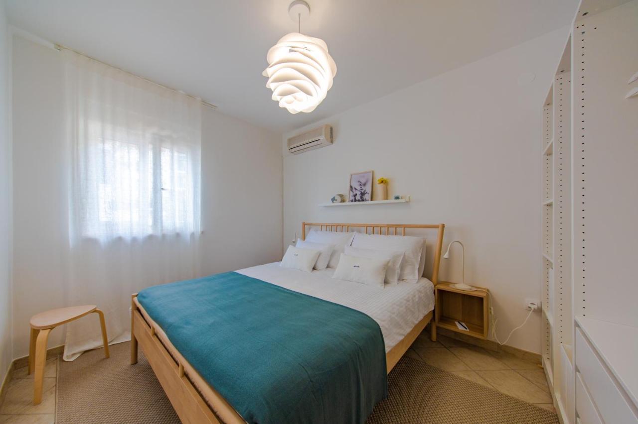 Apartment Axelle 50 Meters To The Beach 반졸레 외부 사진